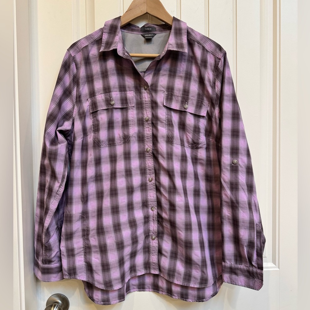 Eddie Bauer Classic Fit Purple Plaid Adjustable Sleeve Technical Button Down. XL